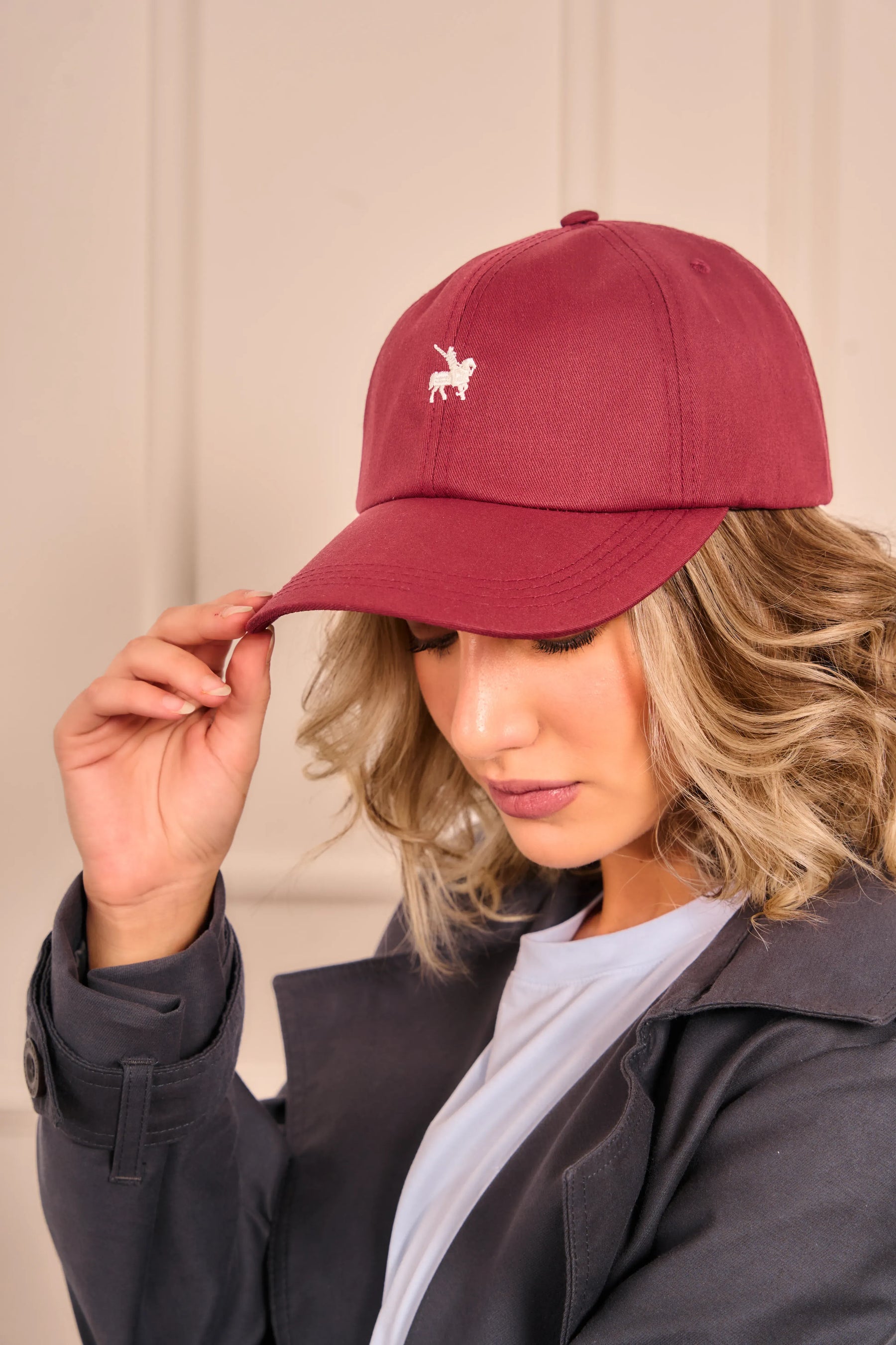 Gorra Basic Vinotinto