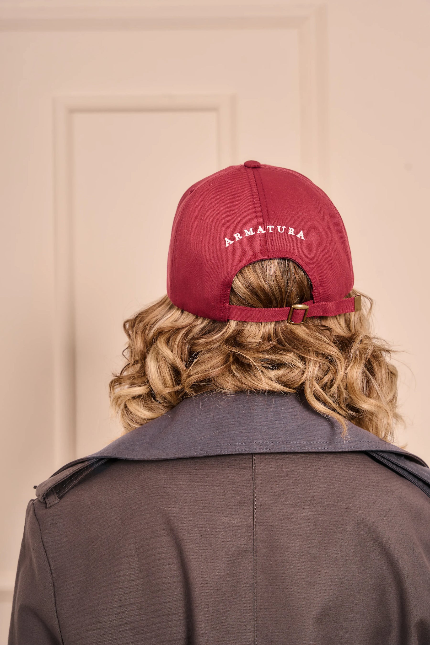 Gorra Basic Vinotinto