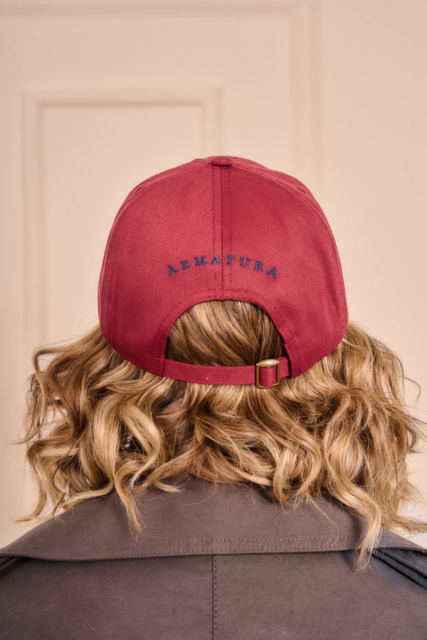 Gorra Basic Vinotinto