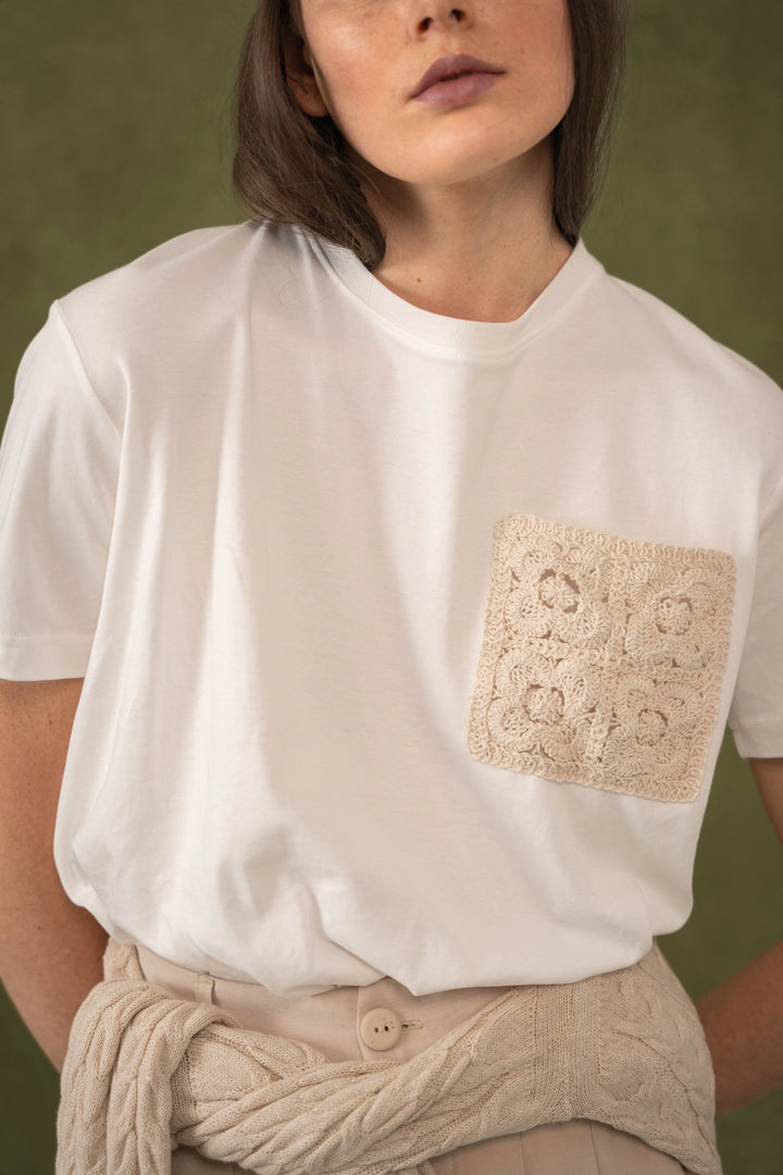 Camiseta Embroidery Mujer Blanca