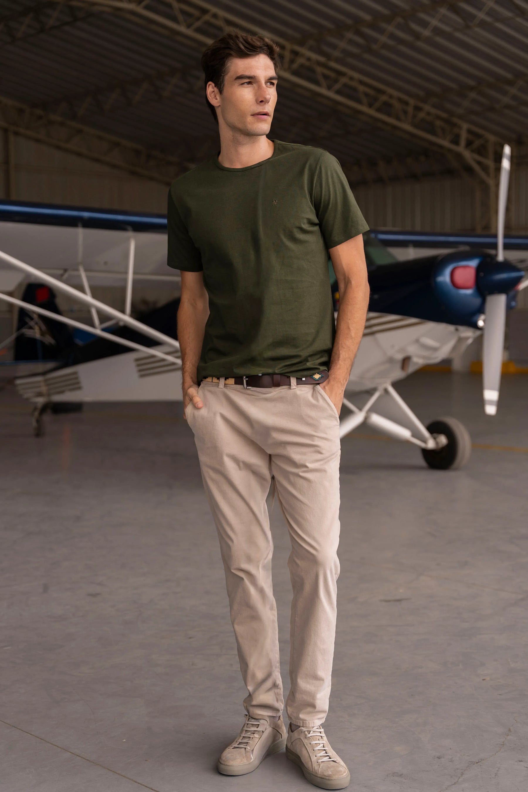 Camiseta Modern Professional Verde Militar