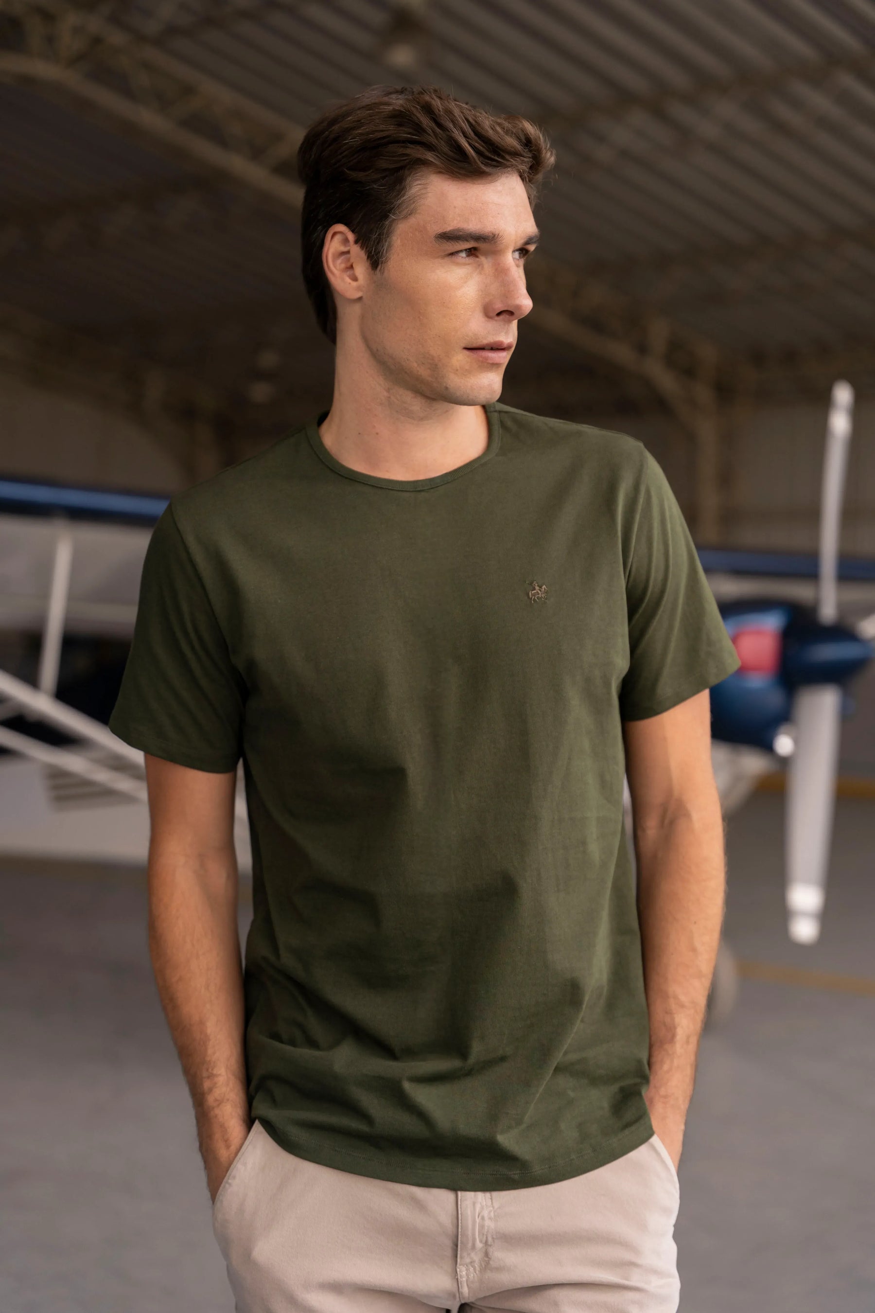 Camiseta Modern Professional Verde Militar