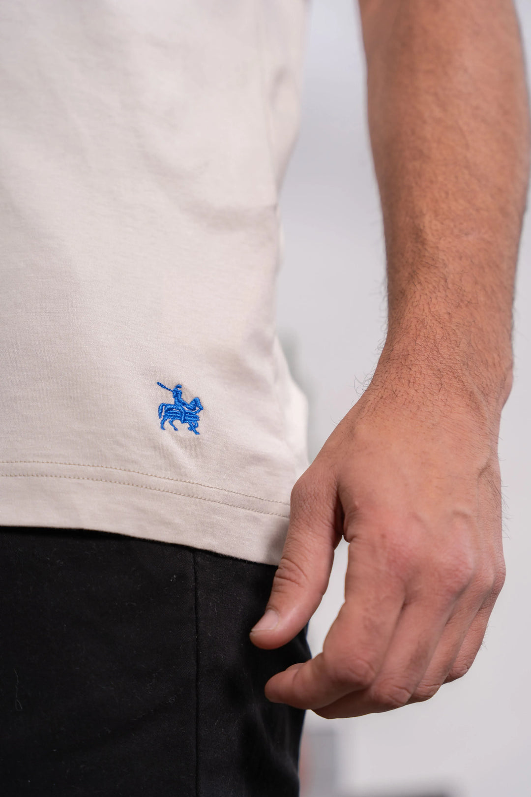 Camiseta Premium Hombre Arena
