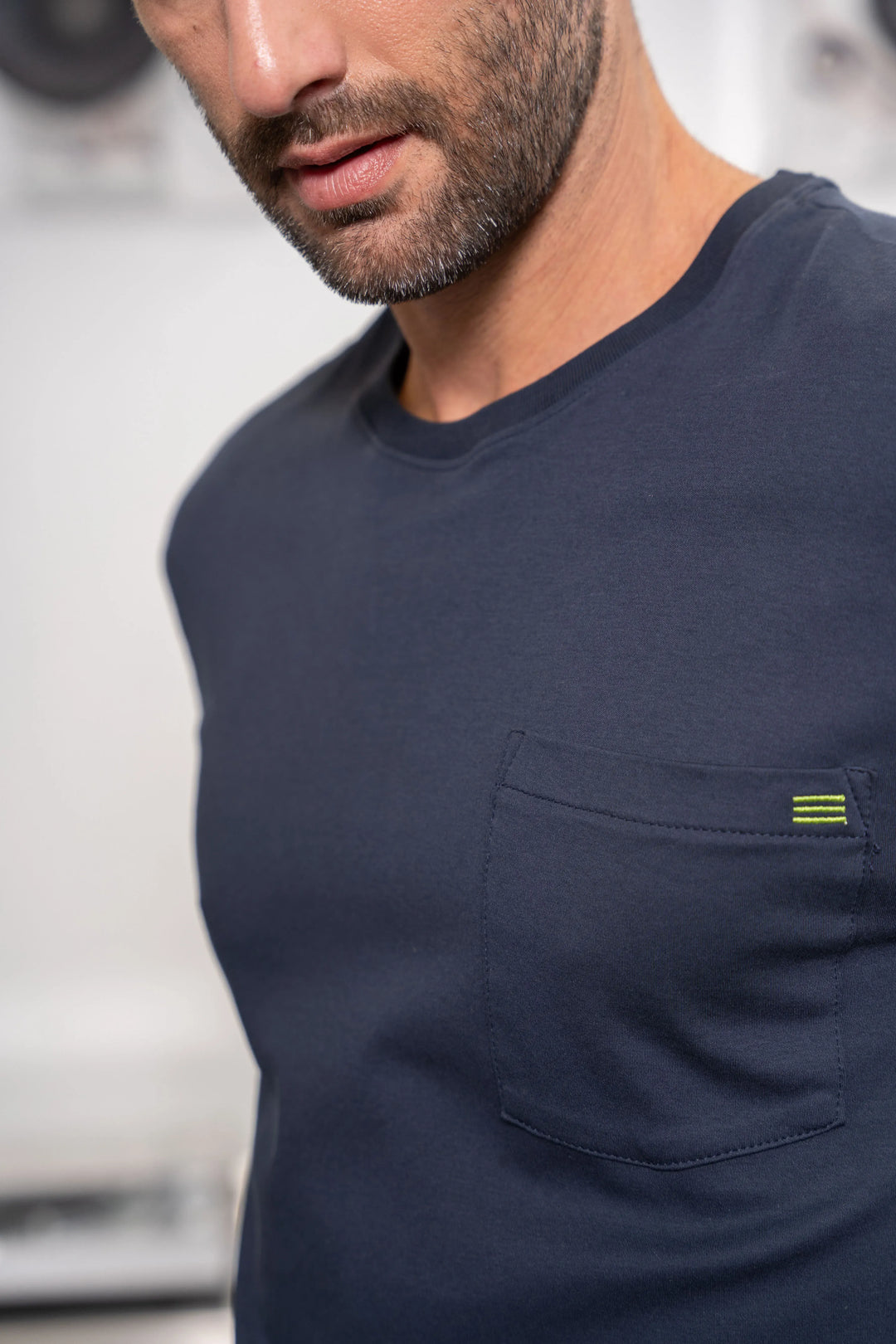 Camiseta Premium Hombre Azul Oscuro