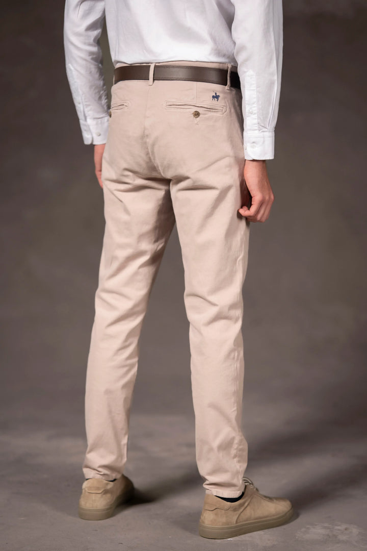 Pantalón Chino Taupe