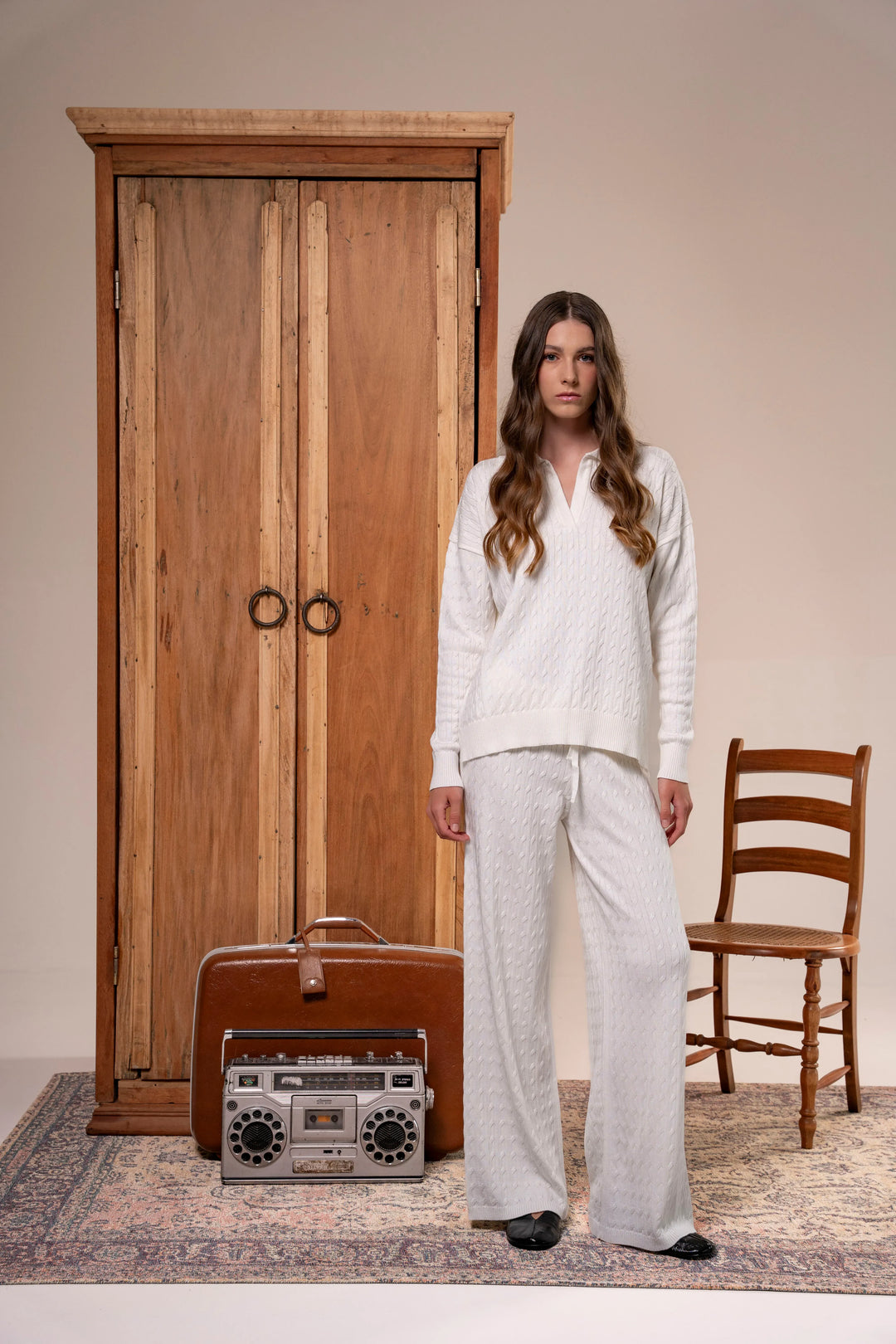 Suéter Trenzado en V Premium Mujer Hueso