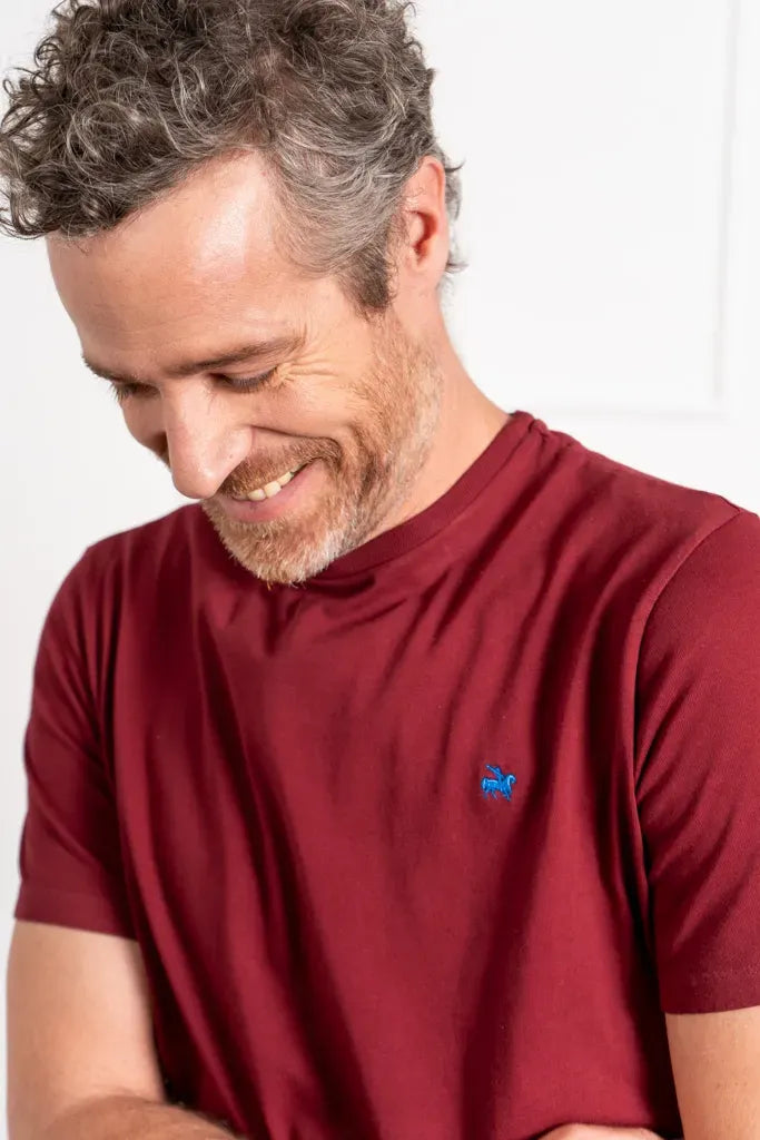 Camiseta Soft Hombre Vinotinto