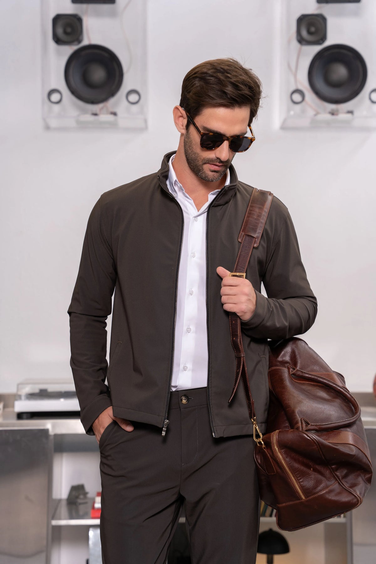 Sueter Clean Fit Hombre Gris Oscuro