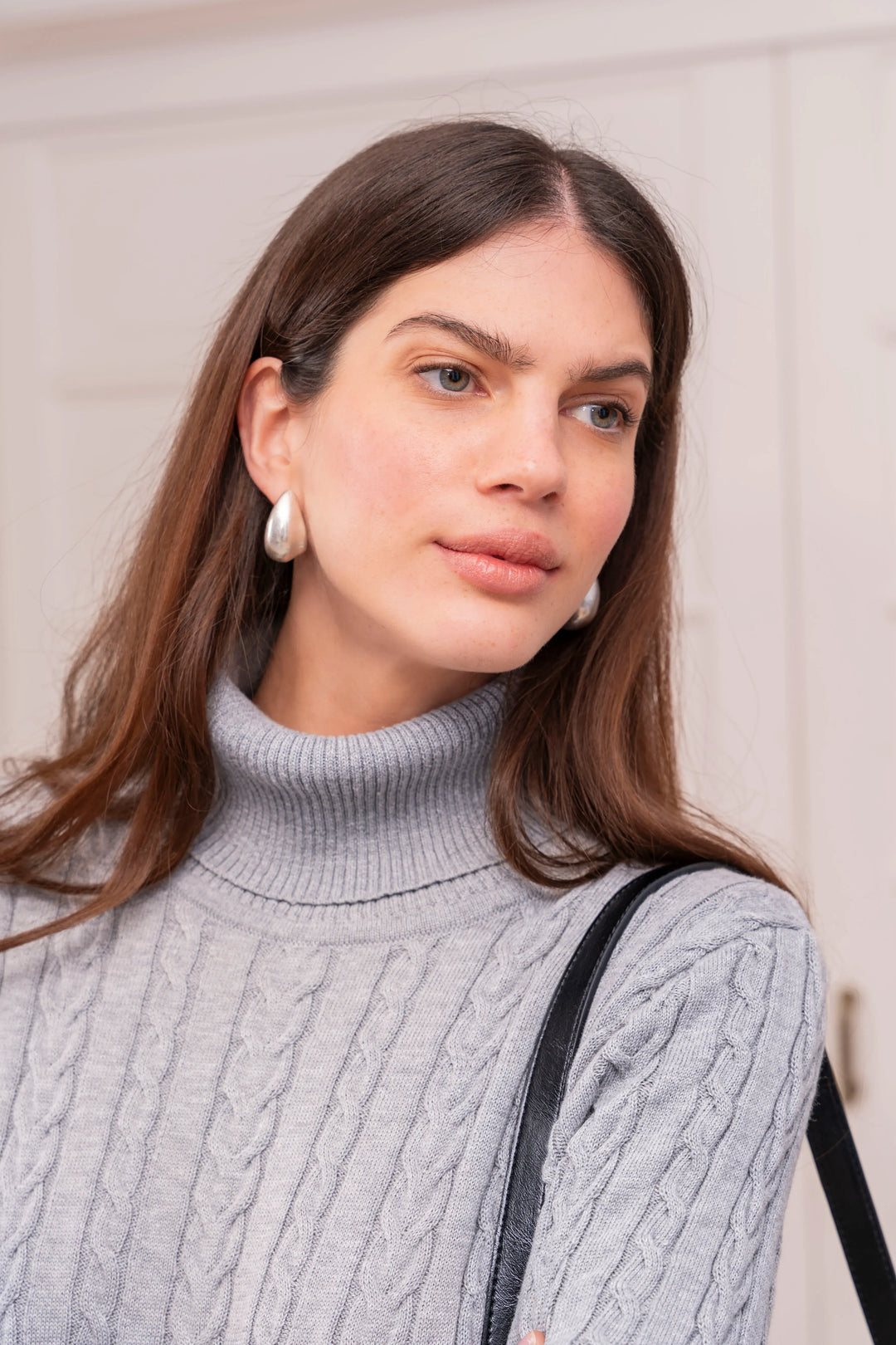 Vestido trenzado cuello tortuga Mujer Gris Claro