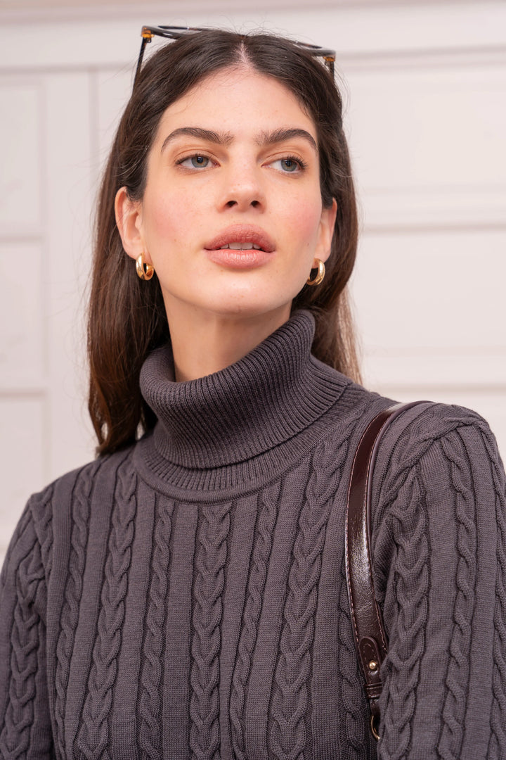 Vestido trenzado cuello tortuga Mujer Tabaco