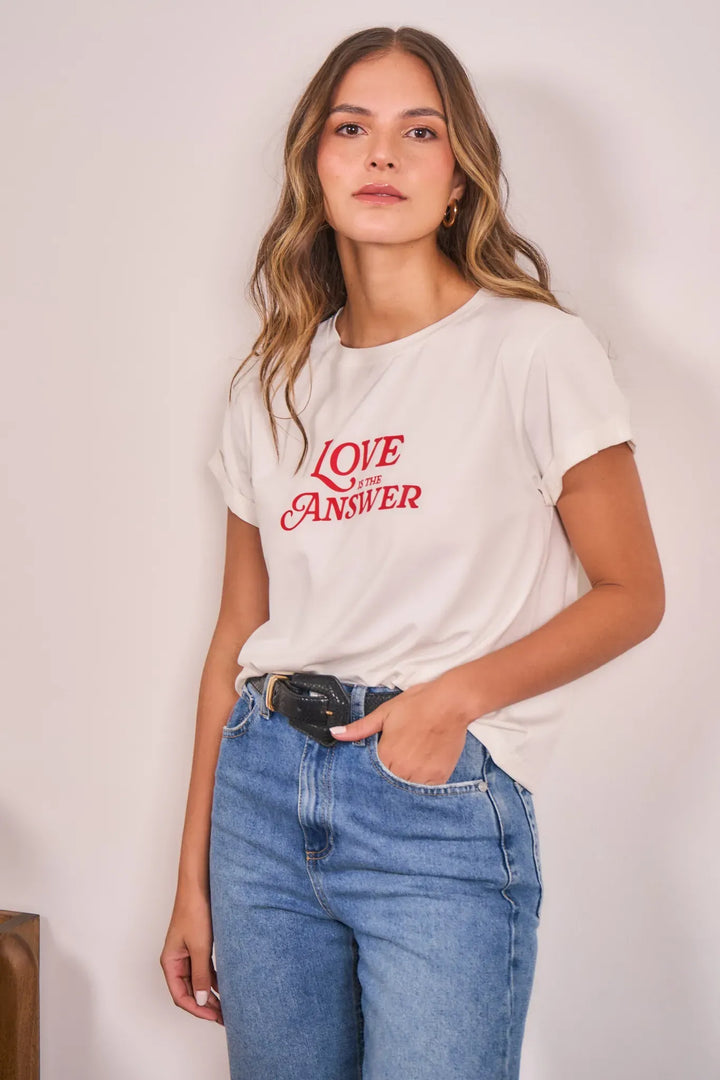 T Shirt Love Is The Answer Mujer Blanca