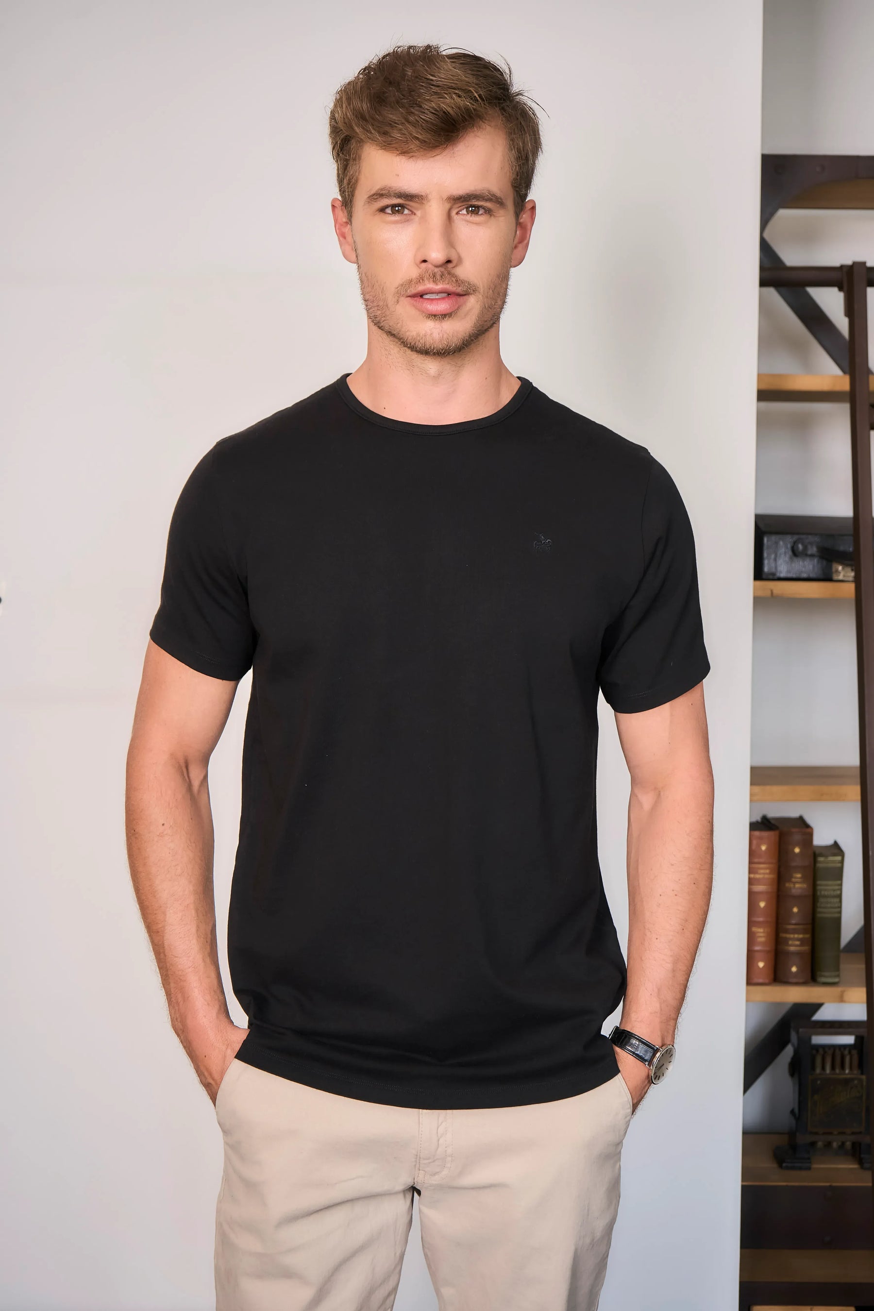 Camiseta Hombre Modern Professional Negro