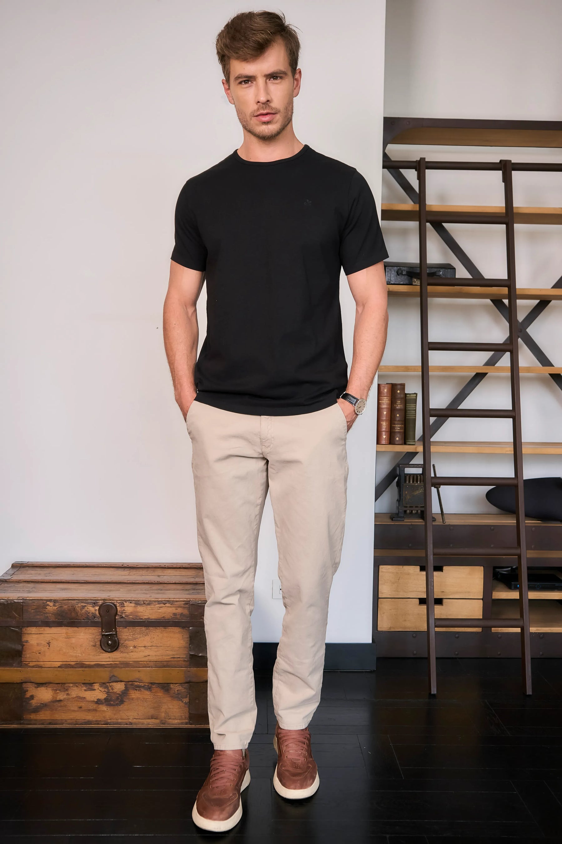 Camiseta Hombre Modern Professional Negro