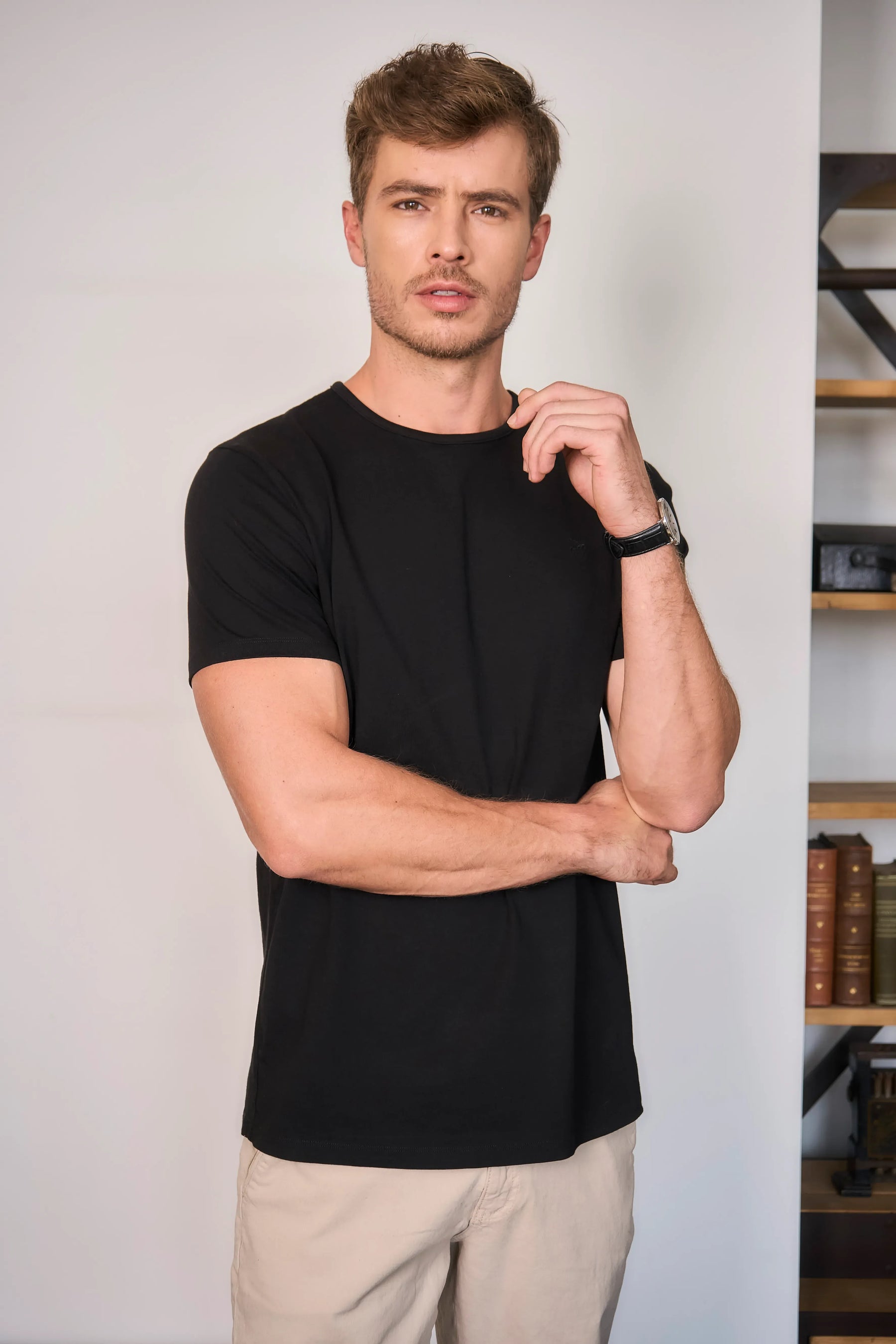 Camiseta Hombre Modern Professional Negro