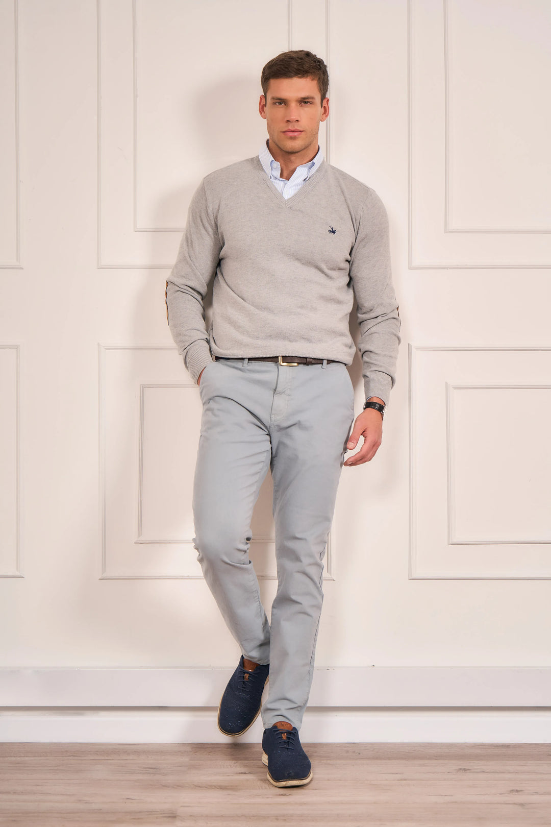 Zapatos Combinar Pantalon Gris Claro Hombre Color De Camisa Para