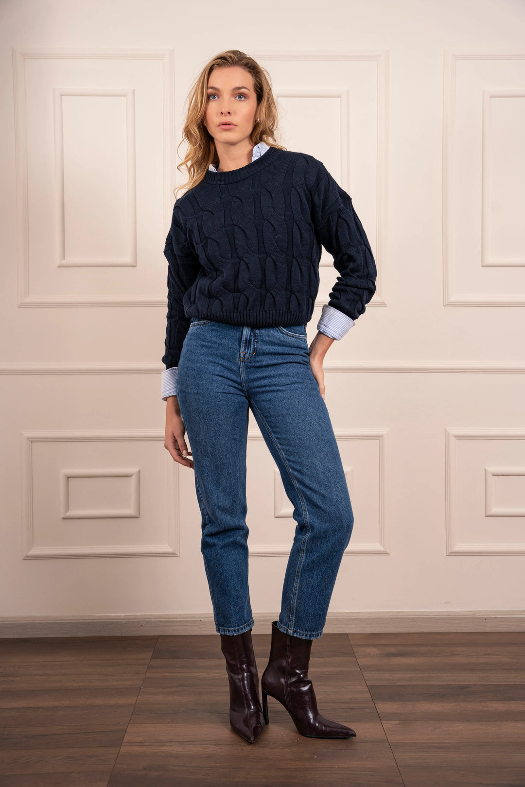 Sueter Hortensia Azul Oscuro Mujer