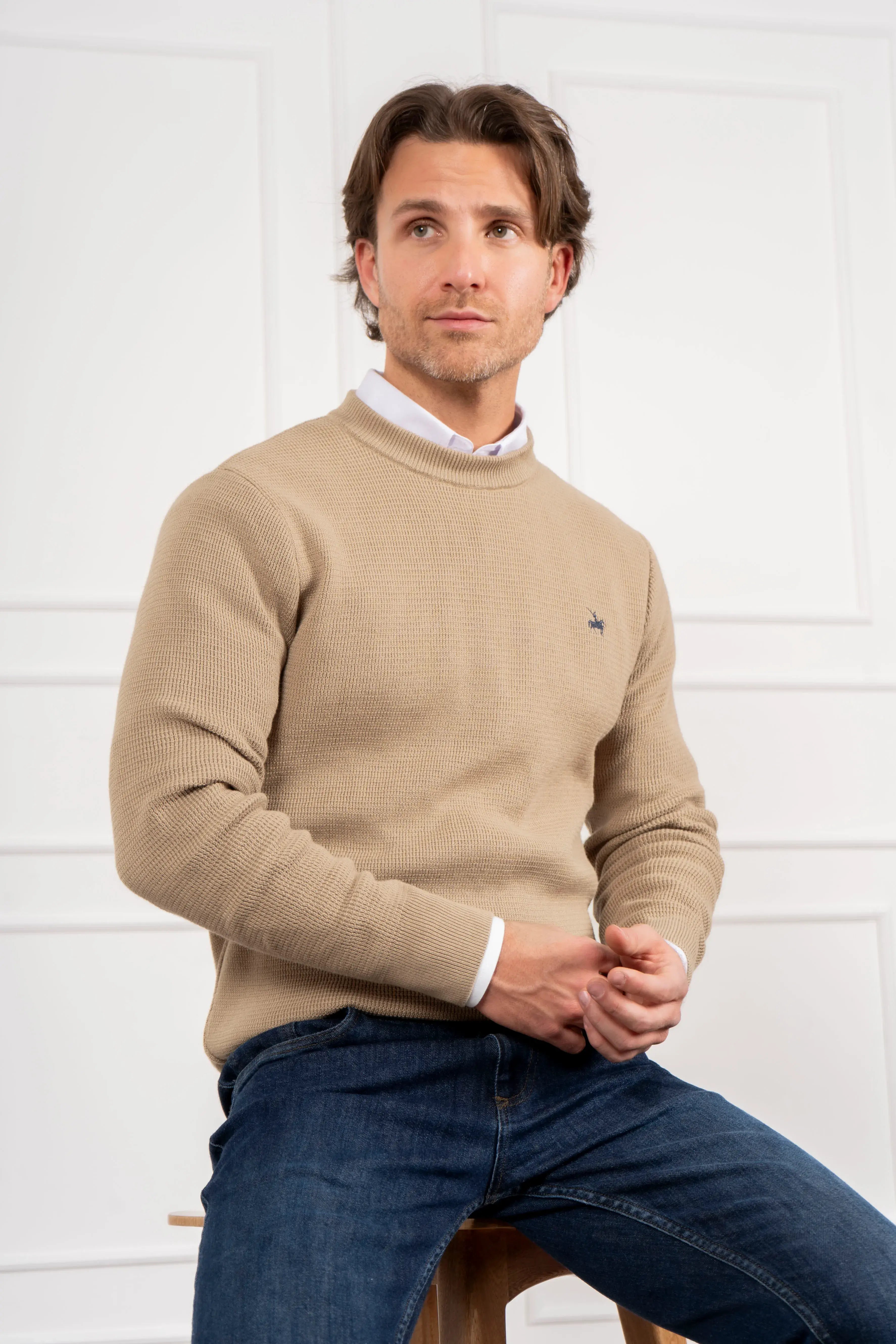 Sueter Textured Cuello Redondo Hombre Arena Bogota