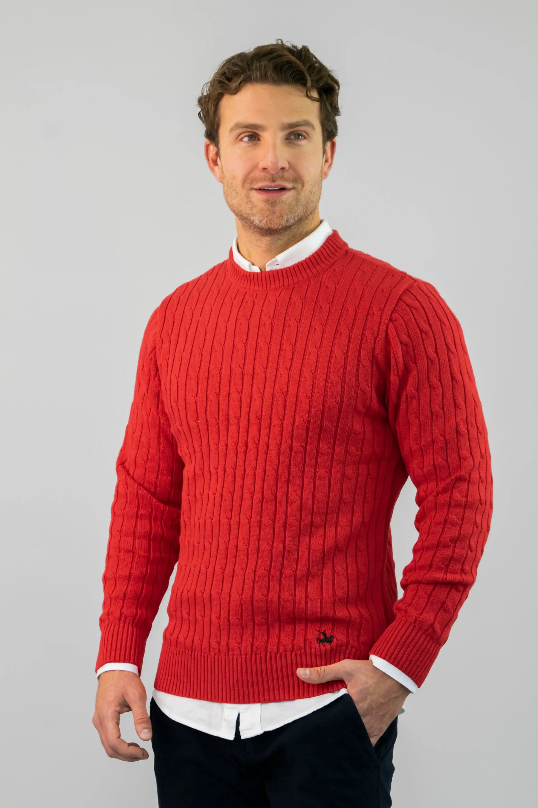 Suéter trenzado cuello redondo Hombre Rojo