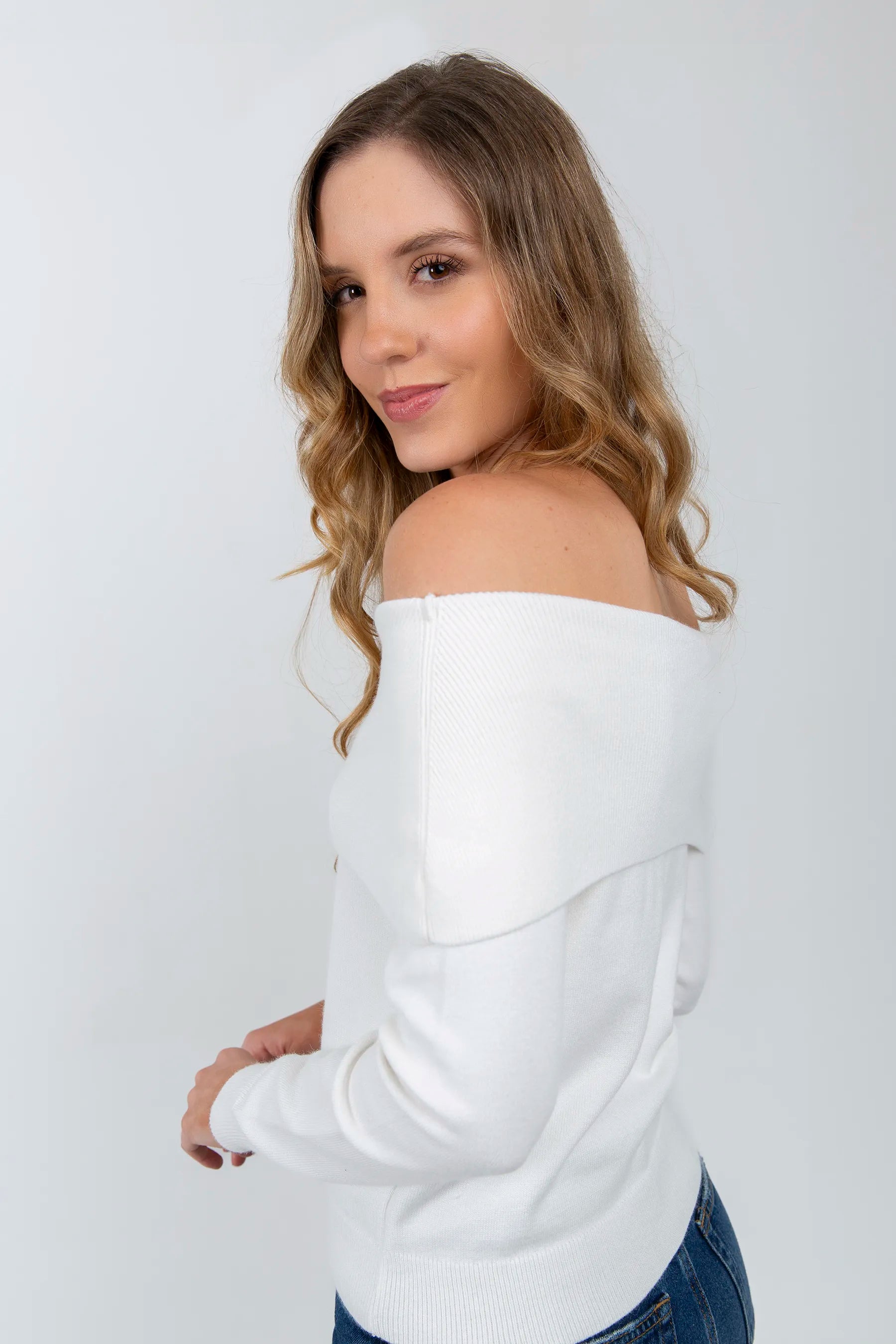 Sueter Off Shoulder Hueso Mujer