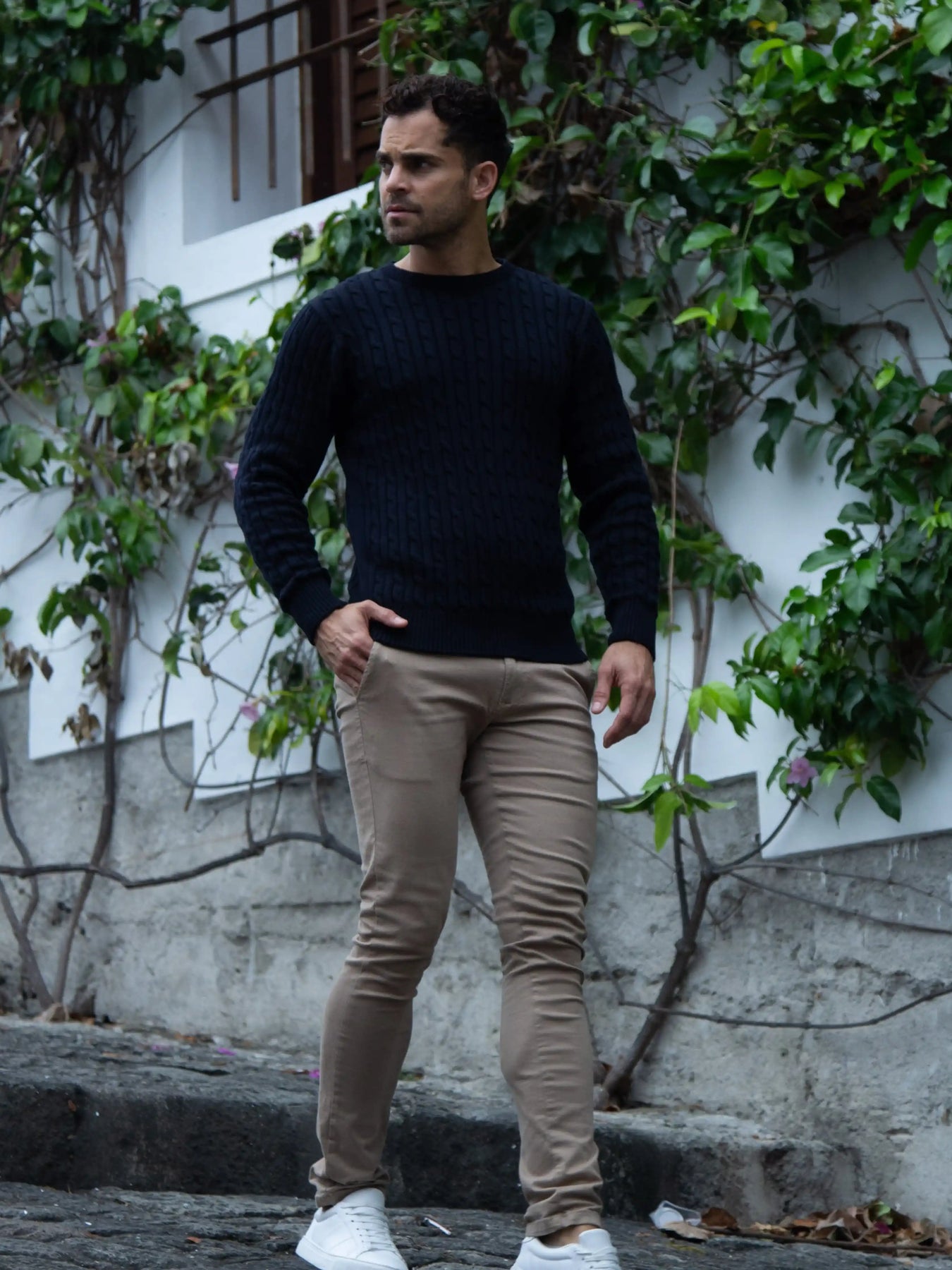 Sueter negro de hombre 2025